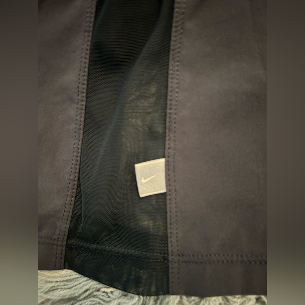 Nike Dri-Fit Victory Tennis Dress Size Large Charcoal Gray Built in Bra/Shorts - Picture 3 of 5